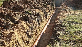 Копка траншей для водопровода в Шелехове: цена за метр от 951 руб.